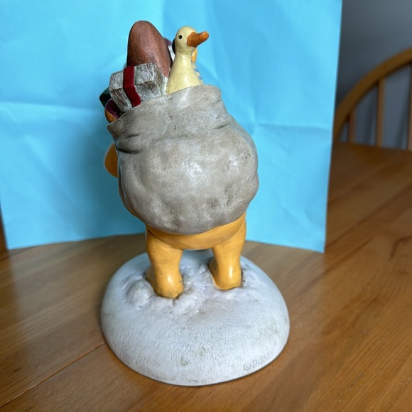Vintage Winnie the Pooh Christmas Statue - Picture 5 of 7